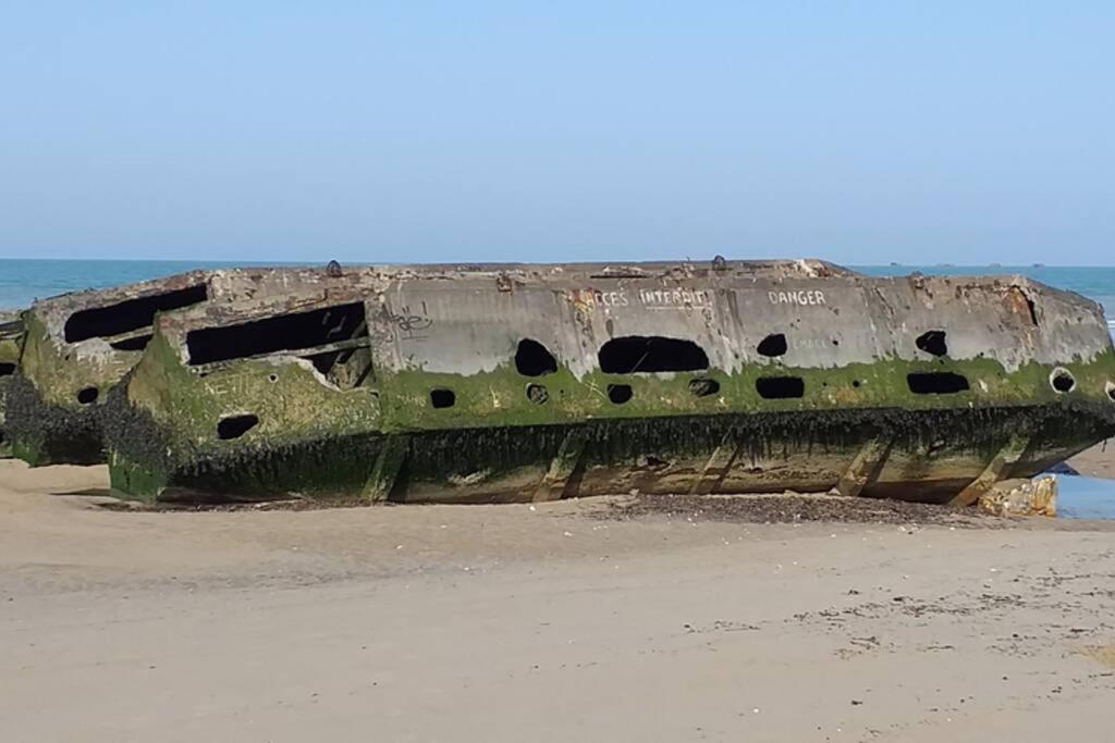 Au 13 : Fenetres Sur Arromanches Esterno foto